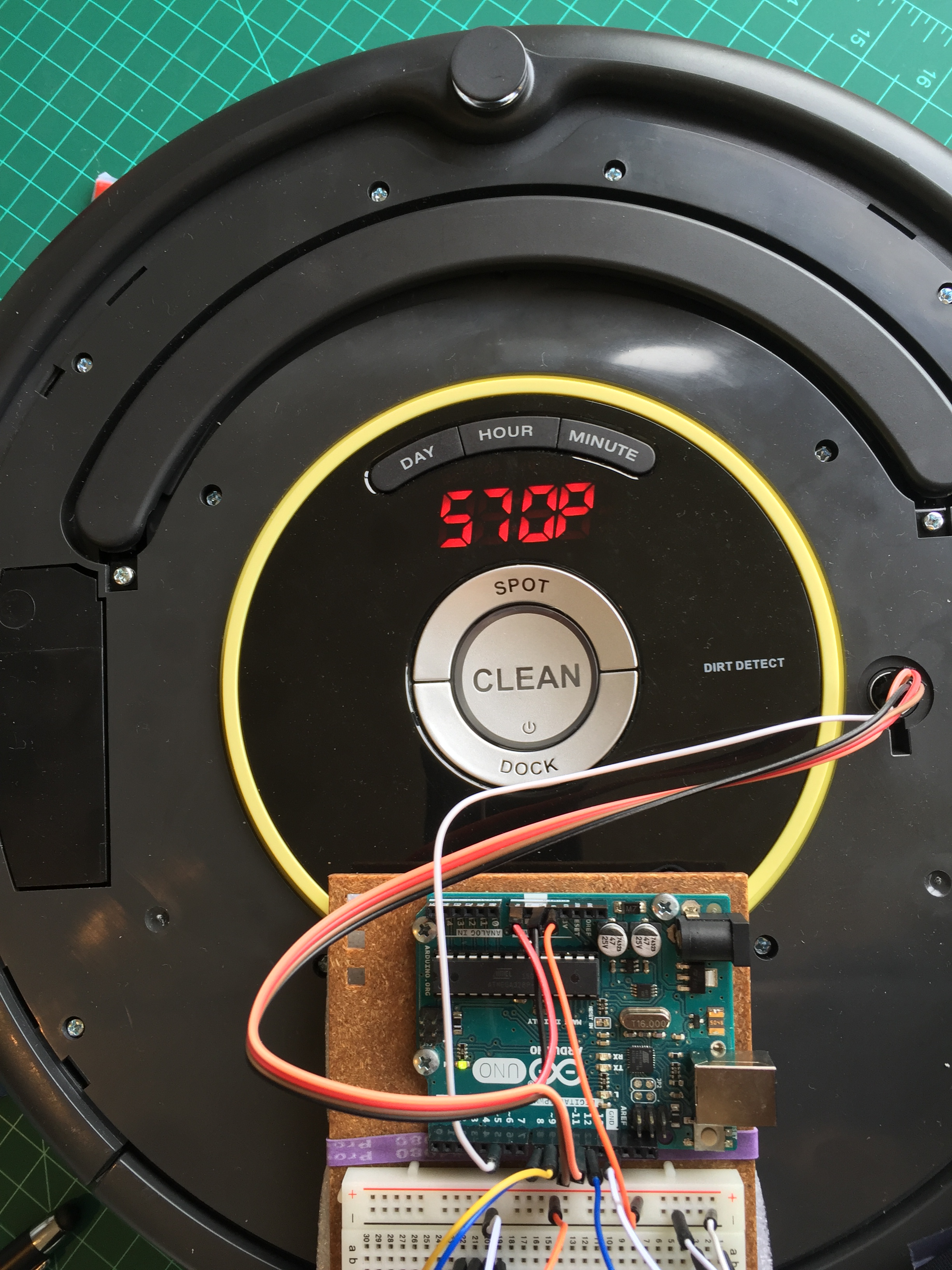 Controlando o robô aspirador “Roomba” com Arduino e Android